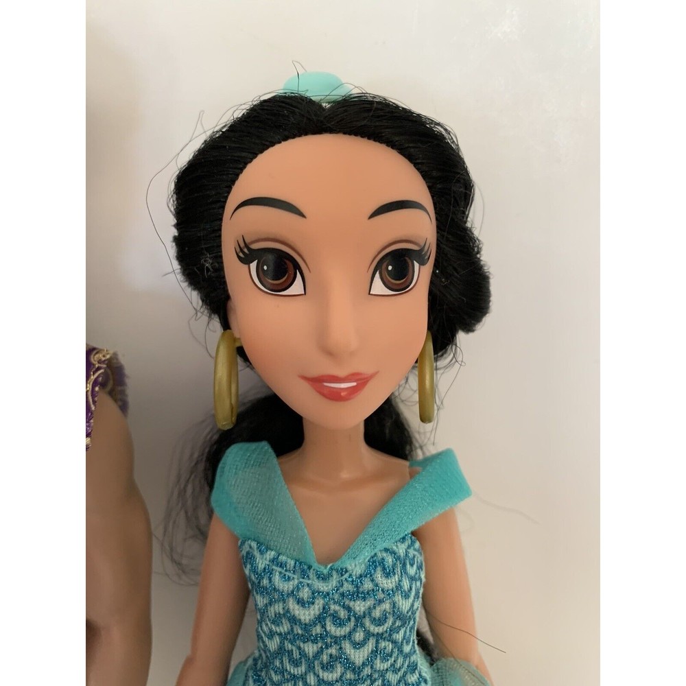 Disney Princess Shimmering Dreams Jasmine and Hasbro Aladdin Dolls - Picture 4 of 12